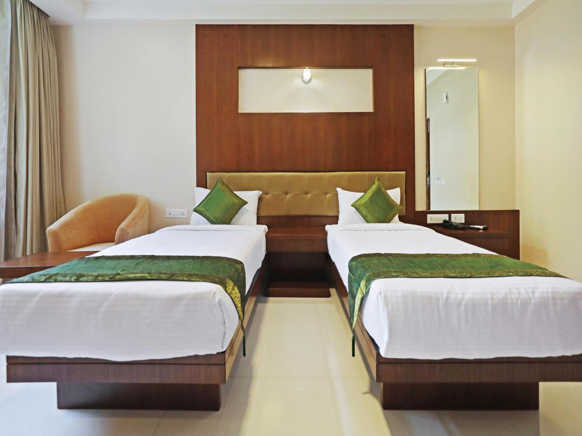 Treebo Akshaya Bull Temple Hotel Bangalore Exterior photo